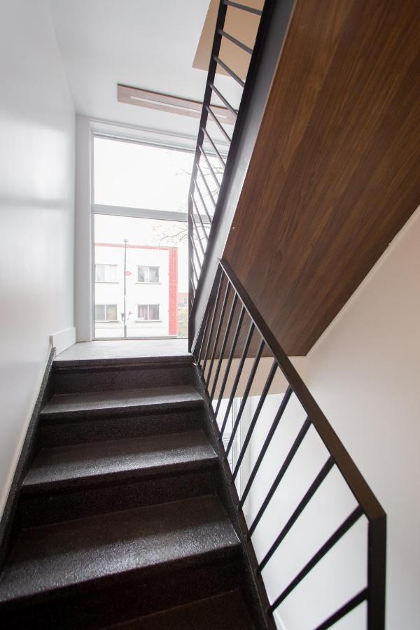Blue Oasis Studio With Full Kitchen And Bath By Den Stays Montréal Eksteriør bilde